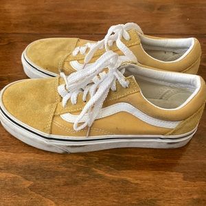 Women’s 5.5 Vans Yellow/Yellow mustard in color.